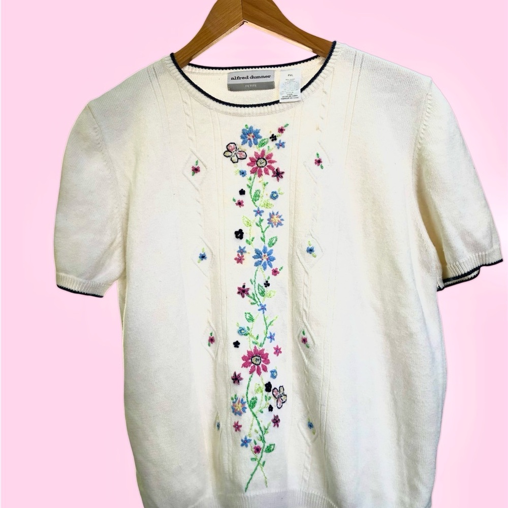 Alfred Dunner Cream Floral Embroidered Short Sleeve Tee